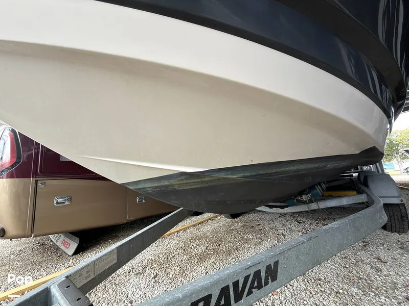 Slide: The Image of Chaparral Suncoast 230 2016 - 16235000