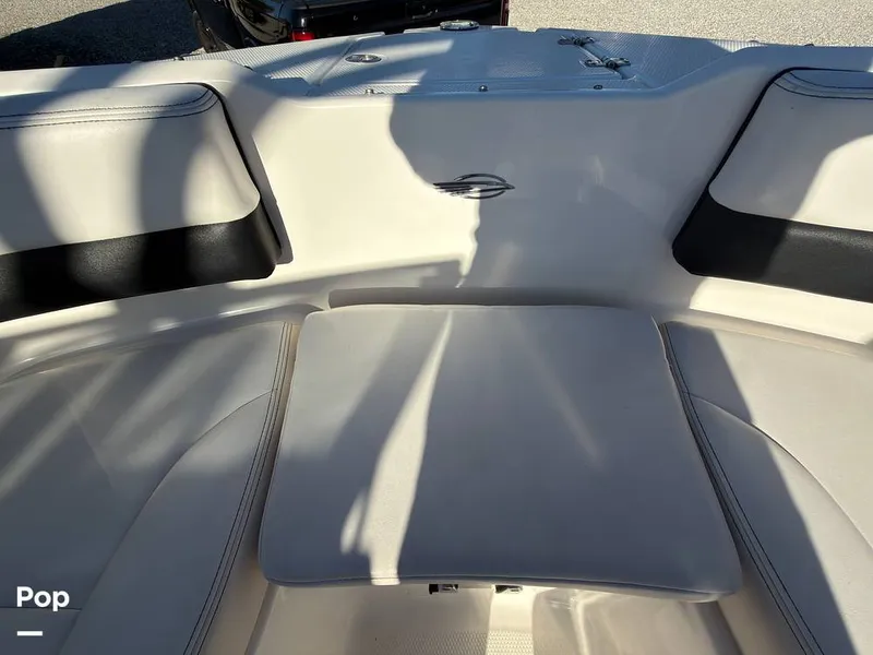 Slide: The Image of Chaparral Suncoast 230 2016 - 16235013