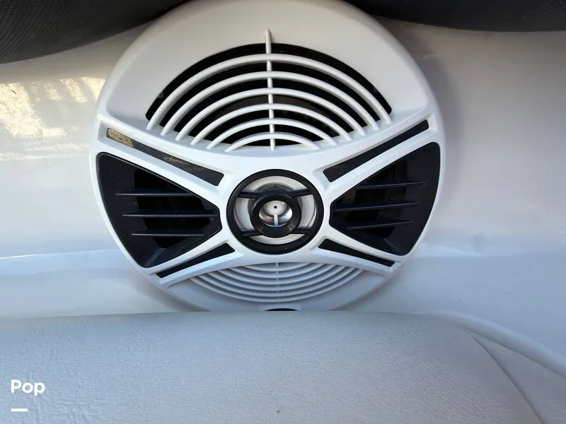 Slide: The Image of Chaparral Suncoast 230 2016 - 16235022