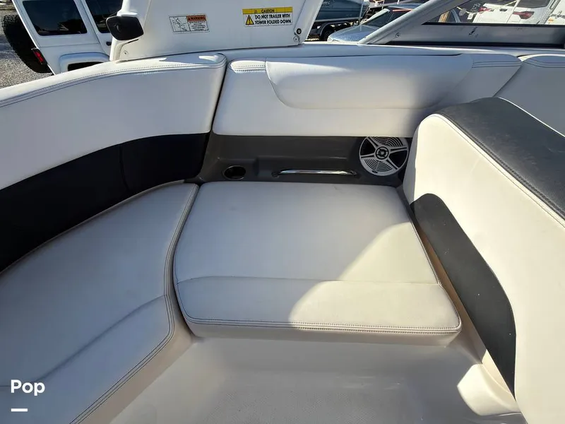 Slide: The Image of Chaparral Suncoast 230 2016 - 16235067