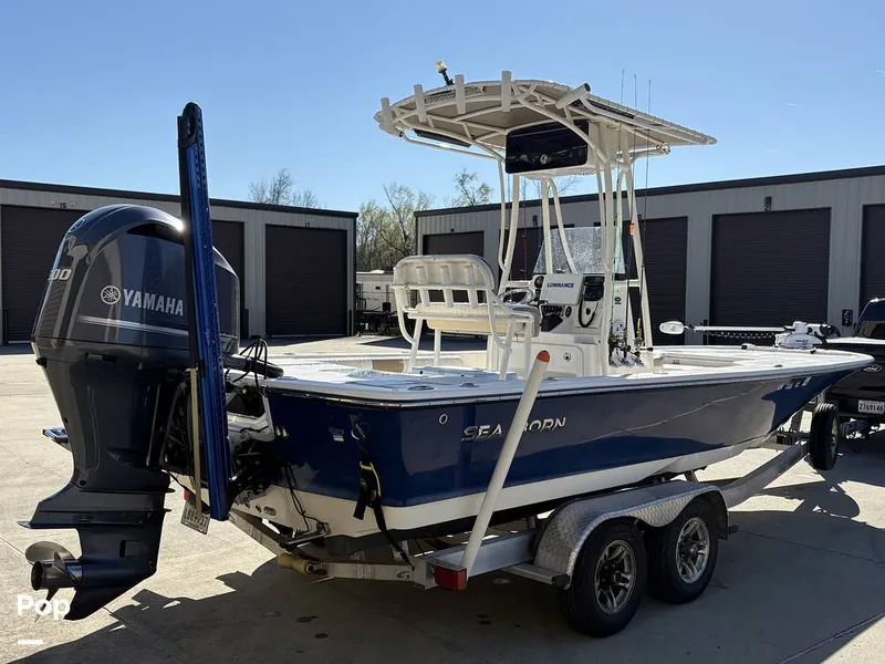 Slide: The Image of Sea Born FX 24 Tour SE 2015 - 16320079