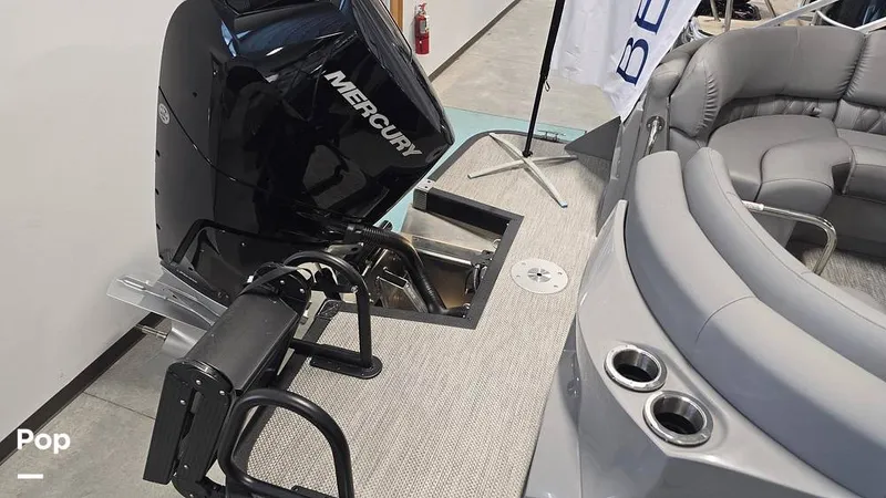 Slide: The Image of Bennington 25QFB 2024 - 16371253