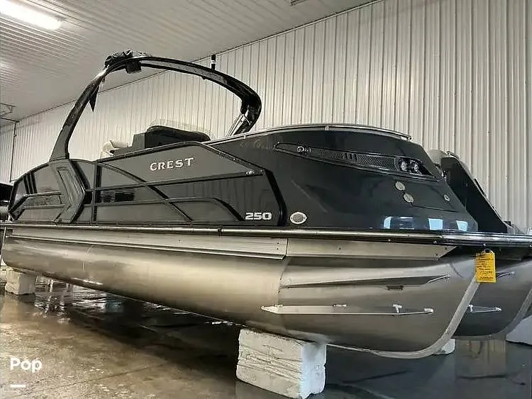 Slide: The Image of Crest Savannah 250 SLS 2023 - 16237720