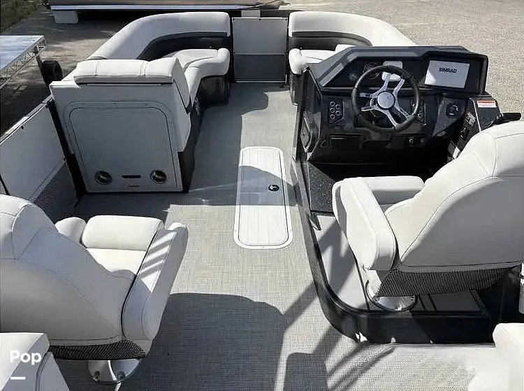 Slide: The Image of Crest Caribbean RS 230 SLC 2024 - 16237737