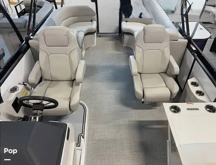 Slide: The Image of Crest CARIBBEAN LX 230 SLC 2024 - 16236884