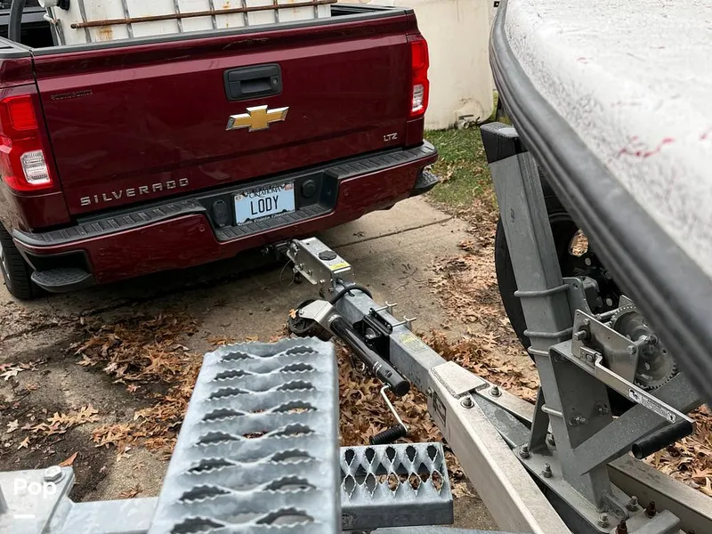 Slide: The Image of Blazer 2400 Bay 2015 - 16286571