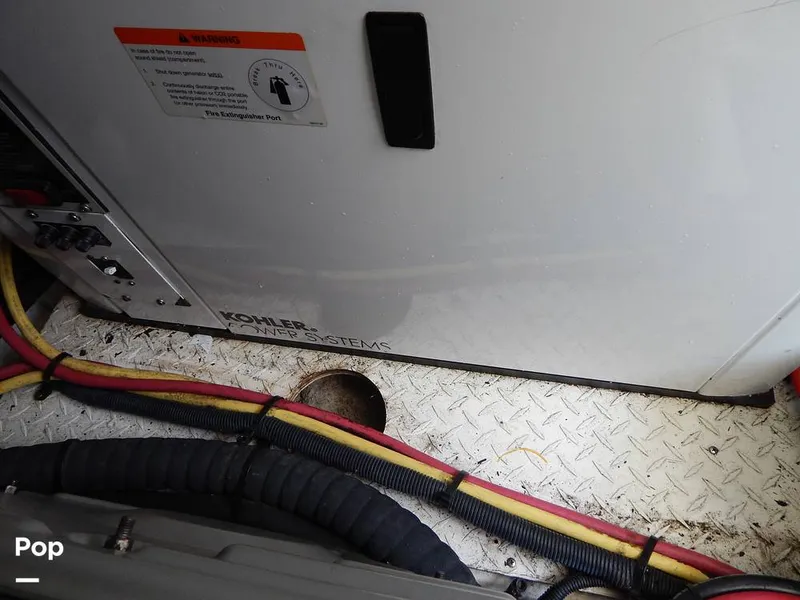 Slide: The Image of Cruisers 390 Sports Coupe 2007 - 16300370