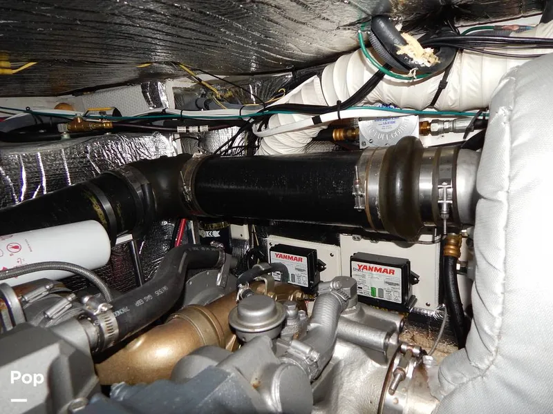 Slide: The Image of Cruisers 390 Sports Coupe 2007 - 16300373