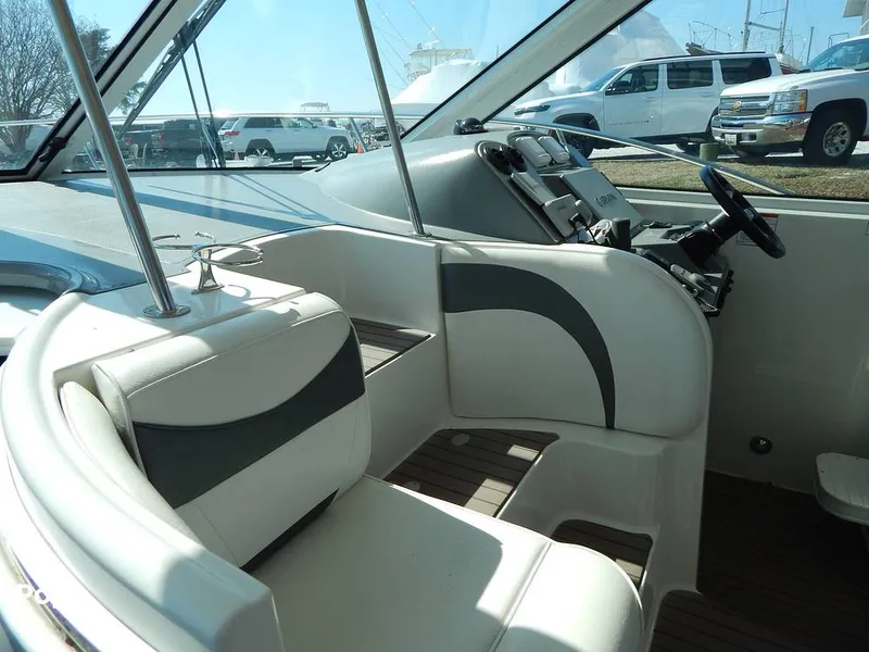 Slide: The Image of Cruisers 390 Sports Coupe 2007 - 16300087