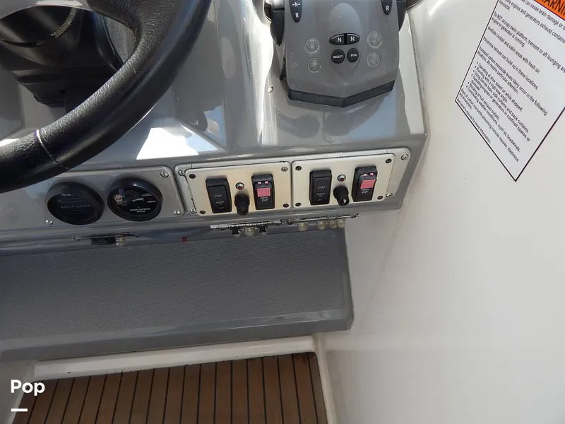 Slide: The Image of Cruisers 390 Sports Coupe 2007 - 16300108