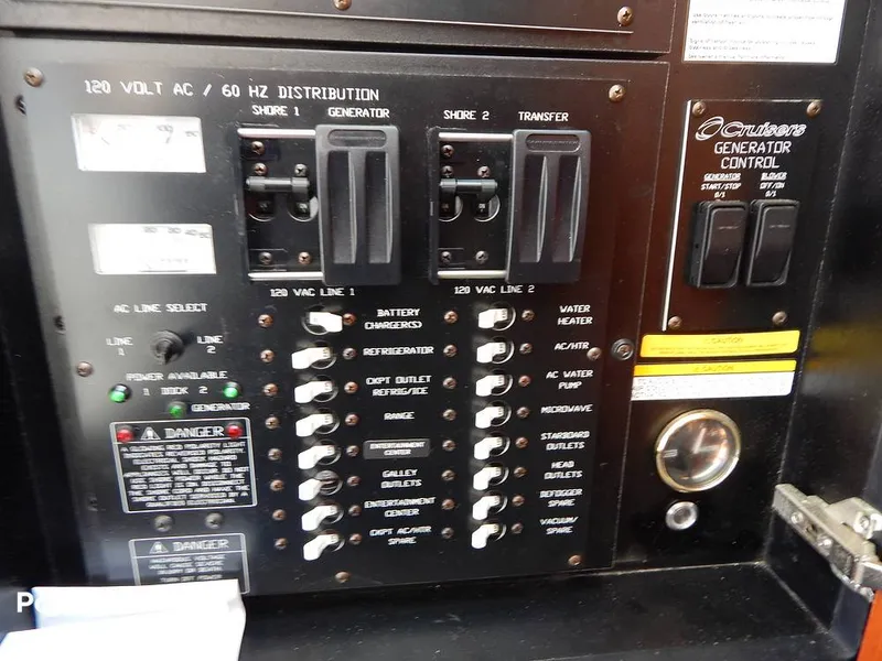 Slide: The Image of Cruisers 390 Sports Coupe 2007 - 16300114