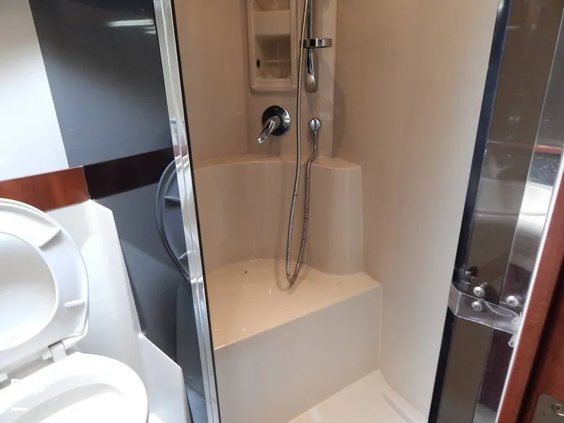 Slide: The Image of Cruisers 390 Sports Coupe 2007 - 16300137