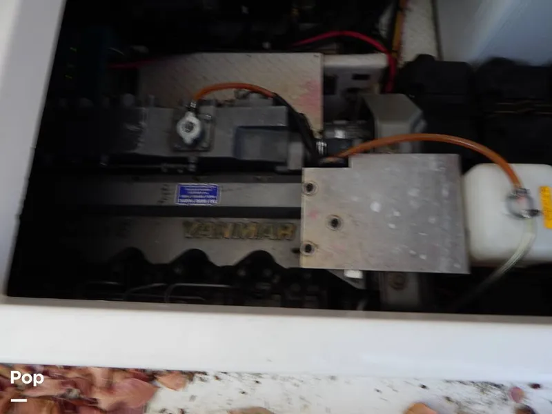 Slide: The Image of Cruisers 390 Sports Coupe 2007 - 16300155