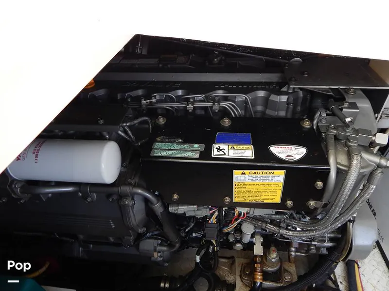 Slide: The Image of Cruisers 390 Sports Coupe 2007 - 16300364