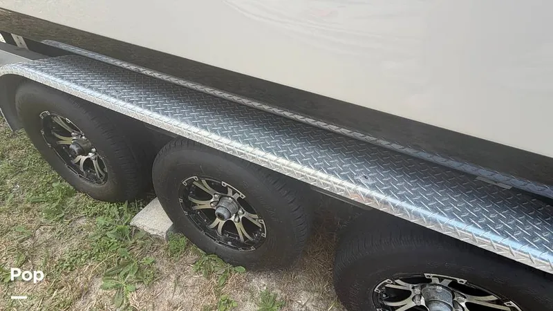 Slide: The Image of Tidewater 320 CC Adventure 2020 - 16231811