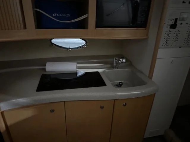 Slide: The Image of Larson 31 CABRIO 2004 - 14