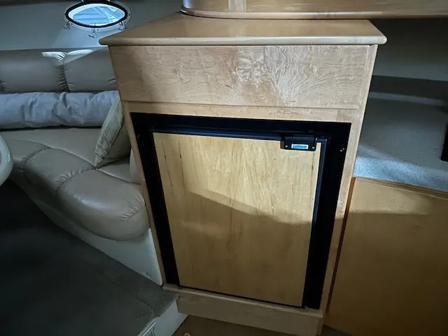 Slide: The Image of Larson 31 CABRIO 2004 - 16