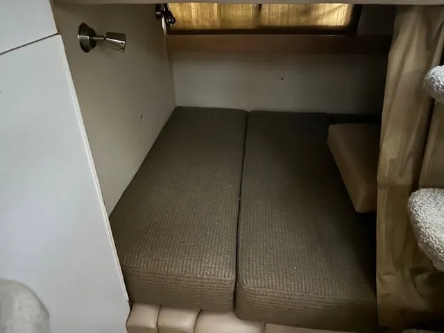 Slide: The Image of Larson 31 CABRIO 2004 - 17