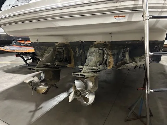 Slide: The Image of Larson 31 CABRIO 2004 - 2