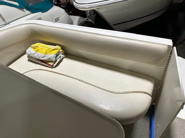 Slide: The Image of Larson 31 CABRIO 2004 - 6