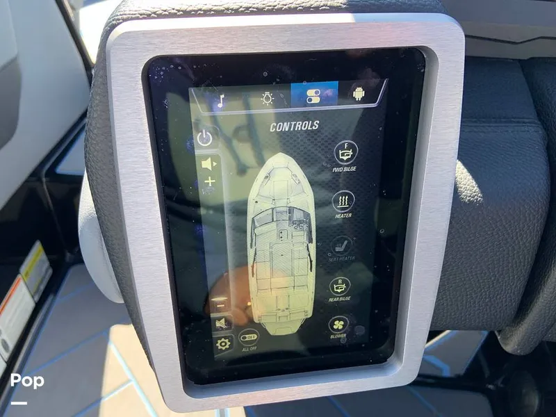 Slide: The Image of Malibu Wakesetter 23 LSV 2024 - 16280205