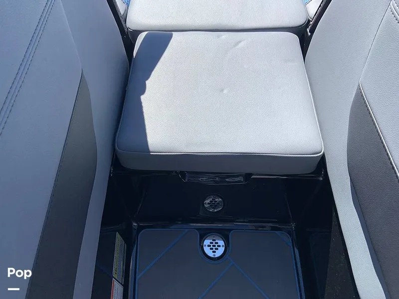 Slide: The Image of Malibu Wakesetter 23 LSV 2024 - 16280216