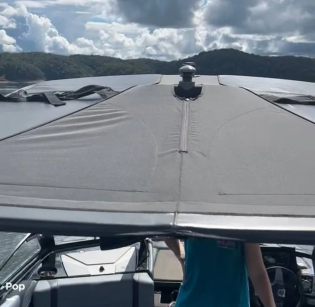 Slide: The Image of Malibu Wakesetter 23 LSV 2024 - 16505914