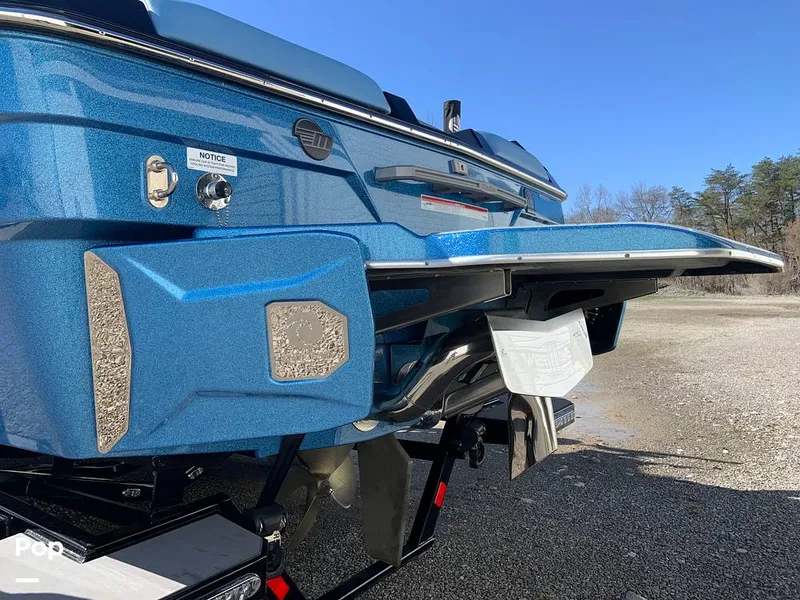 Slide: The Image of Malibu Wakesetter 23 LSV 2024 - 16280131