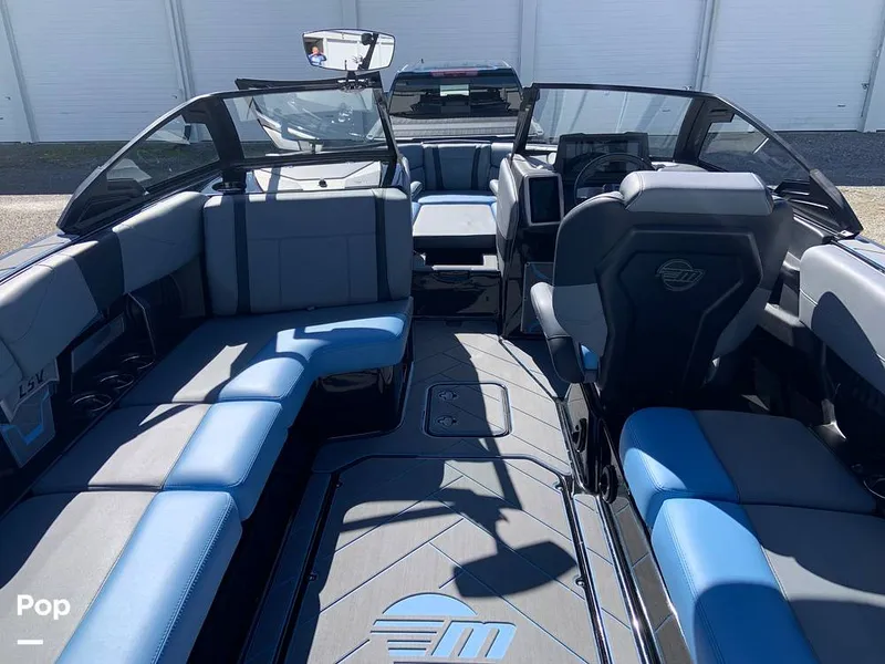 Slide: The Image of Malibu Wakesetter 23 LSV 2024 - 16280146