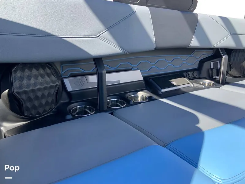 Slide: The Image of Malibu Wakesetter 23 LSV 2024 - 16280159