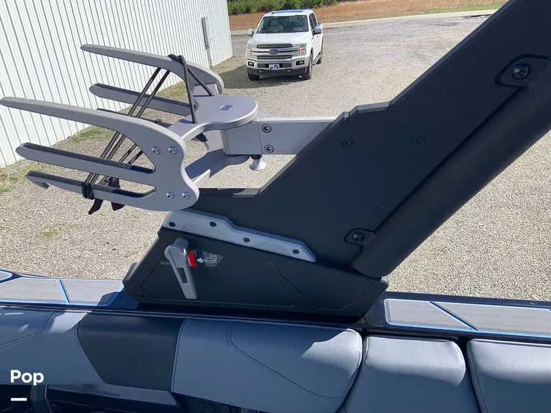 Slide: The Image of Malibu Wakesetter 23 LSV 2024 - 16280166