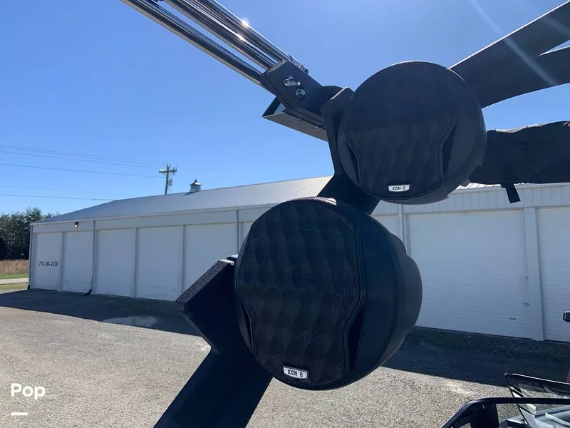 Slide: The Image of Malibu Wakesetter 23 LSV 2024 - 16280167