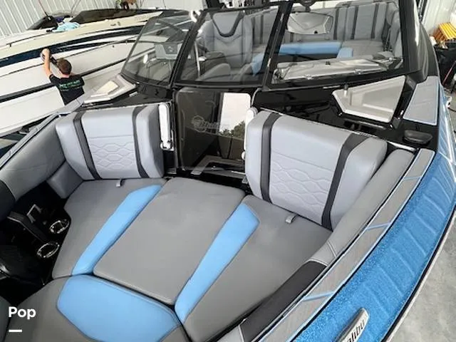 Slide: The Image of Malibu Wakesetter 23 LSV 2024 - 16237142