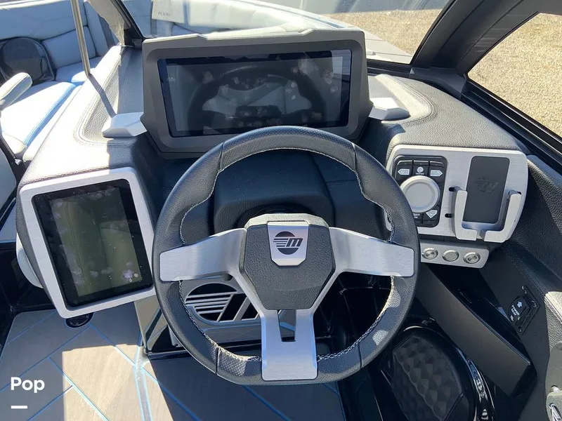 Slide: The Image of Malibu Wakesetter 23 LSV 2024 - 16280171