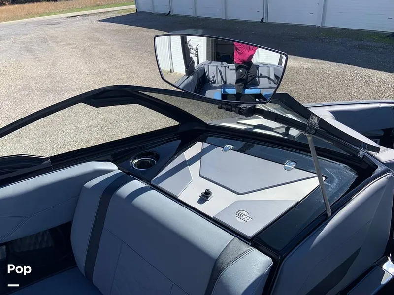 Slide: The Image of Malibu Wakesetter 23 LSV 2024 - 16280175