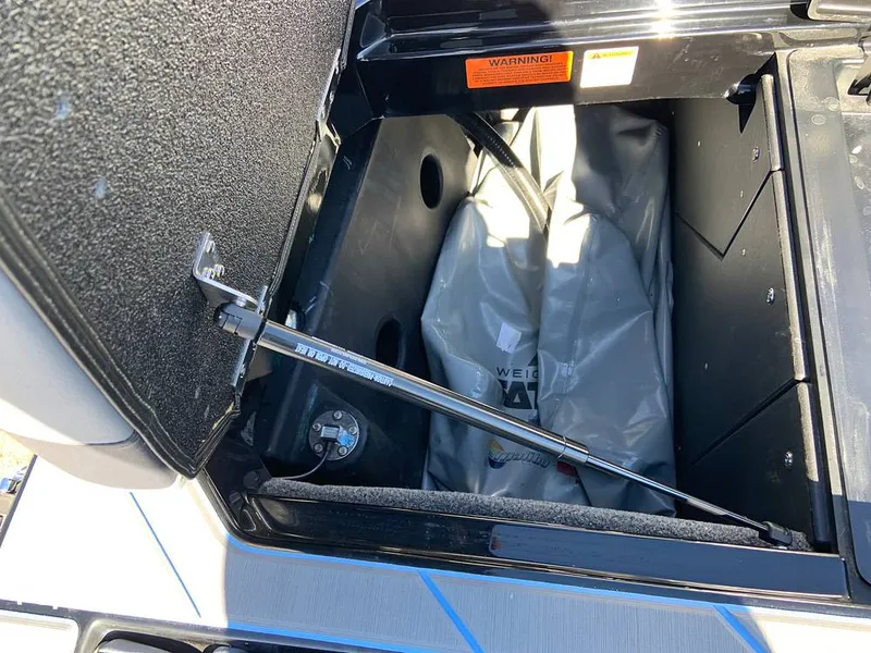 Slide: The Image of Malibu Wakesetter 23 LSV 2024 - 16280196