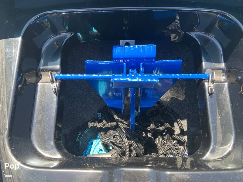 Slide: The Image of Mastercraft X22 2022 - 16574572