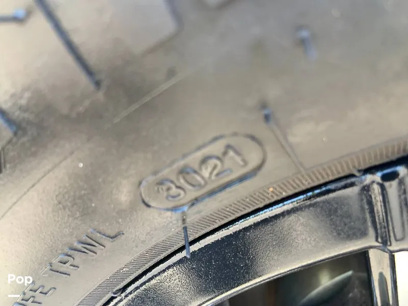 Slide: The Image of Mastercraft X22 2022 - 16574650