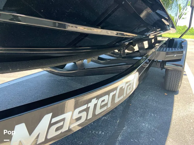 Slide: The Image of Mastercraft X22 2022 - 16574629