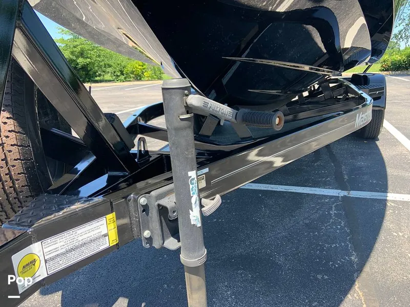 Slide: The Image of Mastercraft X22 2022 - 16574626