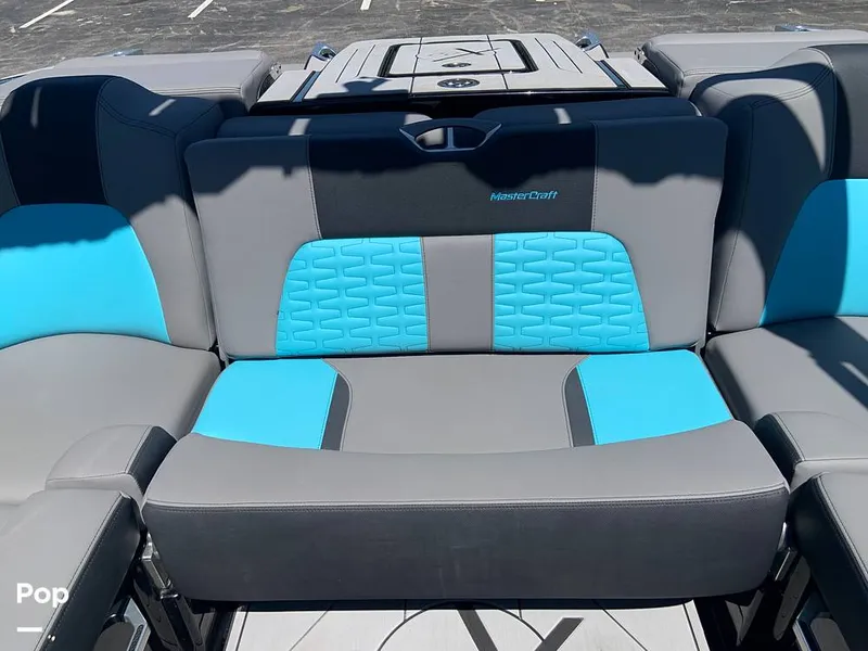 Slide: The Image of Mastercraft X22 2022 - 16574579
