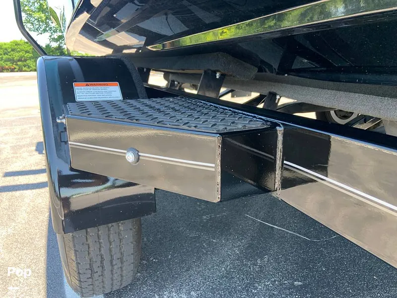 Slide: The Image of Mastercraft X22 2022 - 16574646