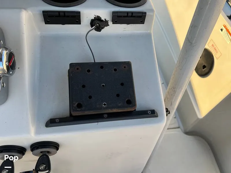 Slide: The Image of Boston Whaler 240 Justice/Outrage 2011 - 16241736