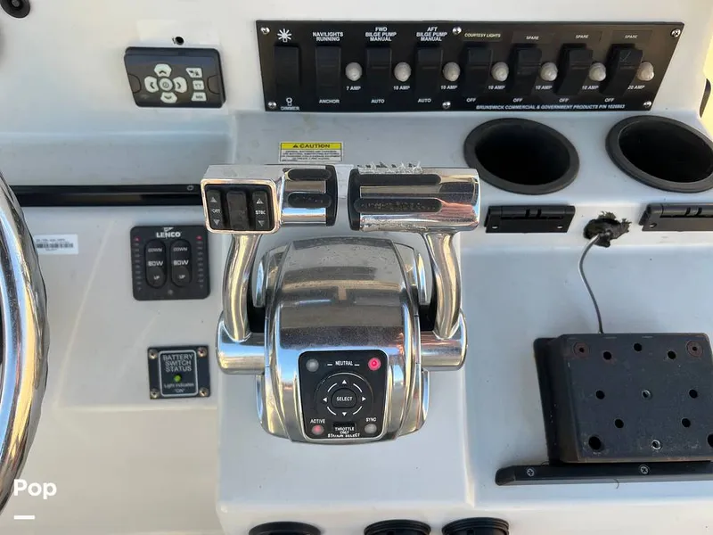 Slide: The Image of Boston Whaler 240 Justice/Outrage 2011 - 16241737