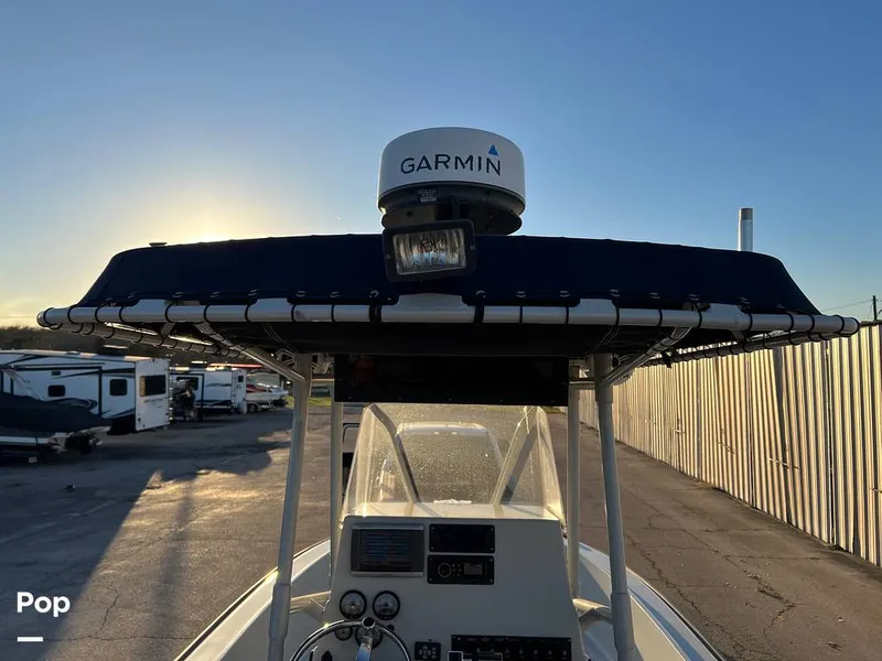 Slide: The Image of Boston Whaler 240 Justice/Outrage 2011 - 16241743