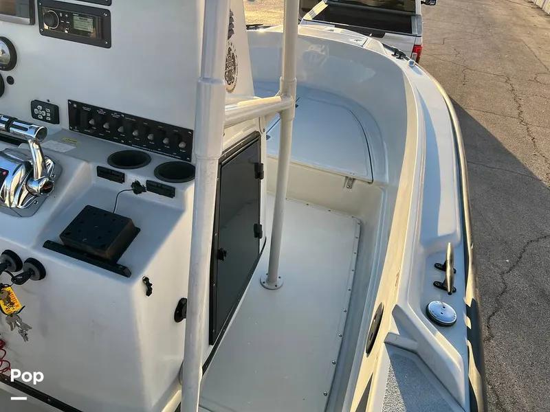 Slide: The Image of Boston Whaler 240 Justice/Outrage 2011 - 16241747