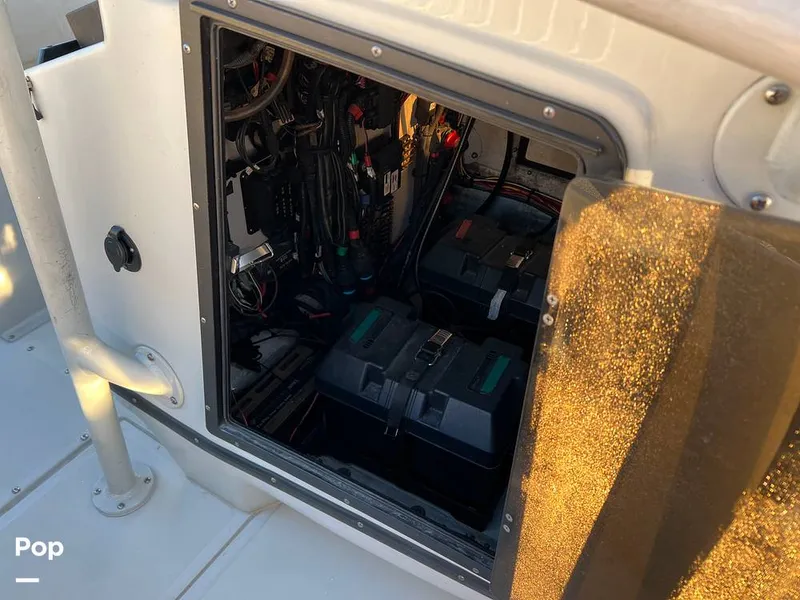 Slide: The Image of Boston Whaler 240 Justice/Outrage 2011 - 16241749