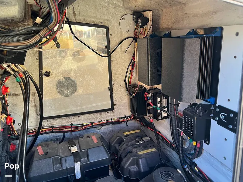 Slide: The Image of Boston Whaler 240 Justice/Outrage 2011 - 16241745