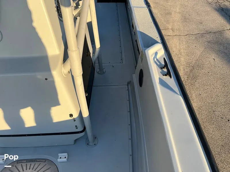 Slide: The Image of Boston Whaler 240 Justice/Outrage 2011 - 16241772