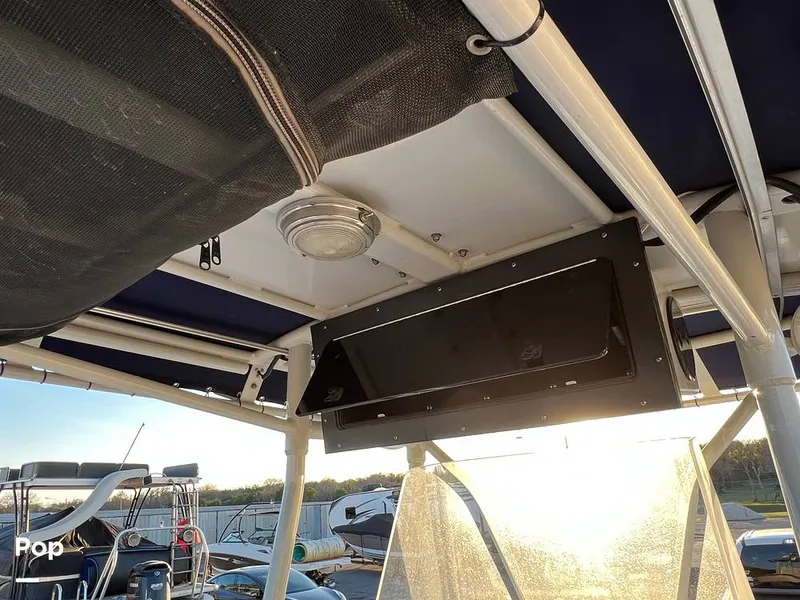 Slide: The Image of Boston Whaler 240 Justice/Outrage 2011 - 16241783